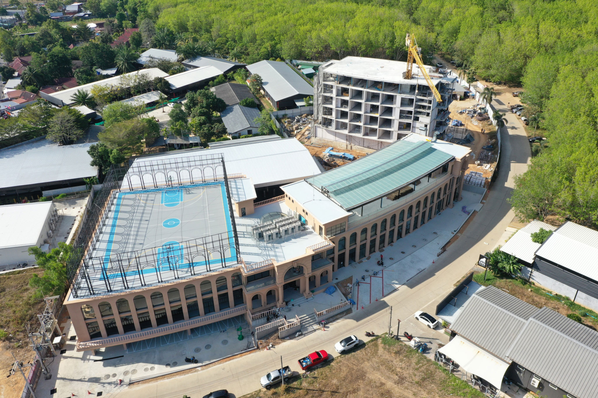  Coliseum Mall